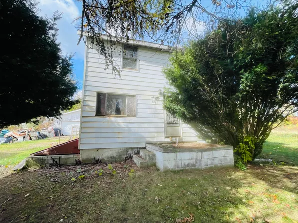 1864 Chapel Rd, Parma, MI 49269