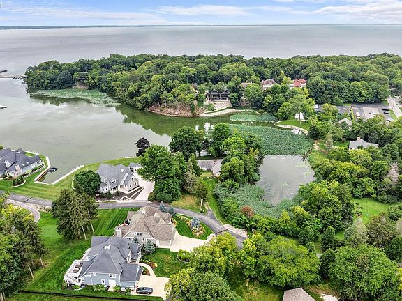 5th image of 4410 E Beach Club Rd