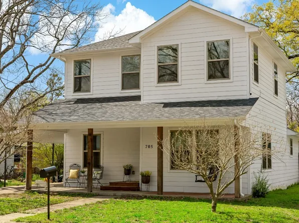 705 Beech St, Bonham, TX 75418