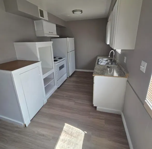 2104 Sunrise Ave #16 — Photo 9