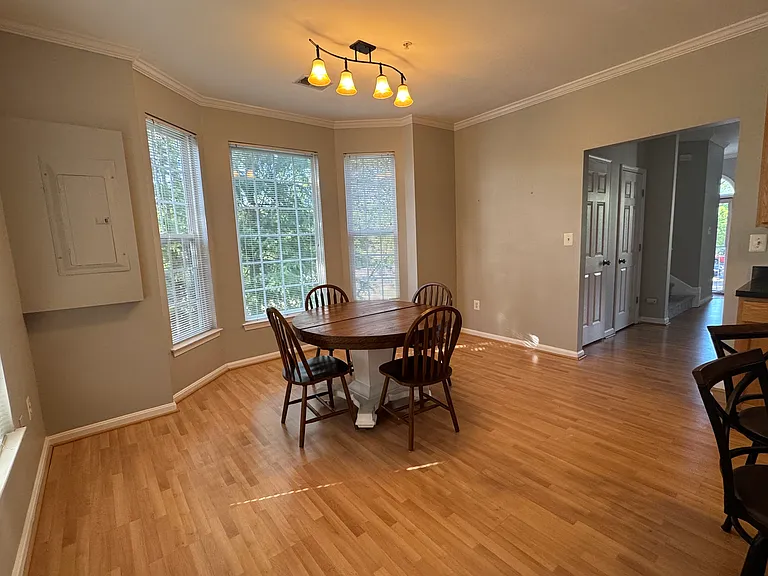 61 Harbour Heights Dr — Photo 4