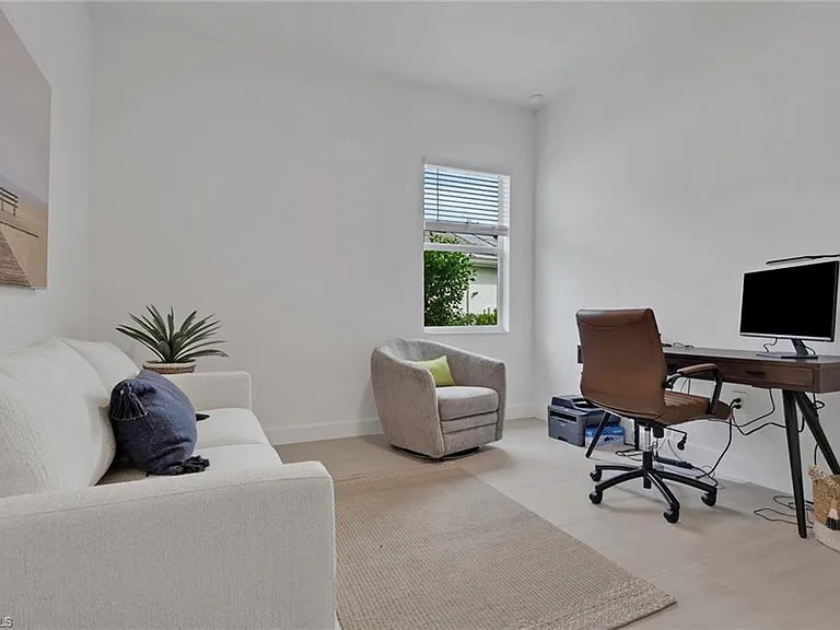 17314 Blue Sapphire Dr — Photo 23