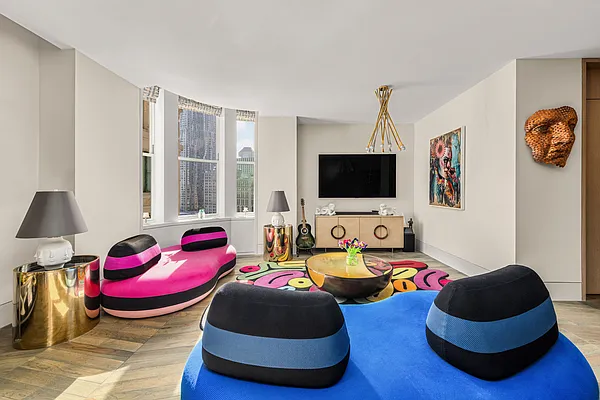 Rented by SERHANT. | media 2