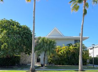195 Sunrise Dr APT 4, Key Biscayne, FL 33149
