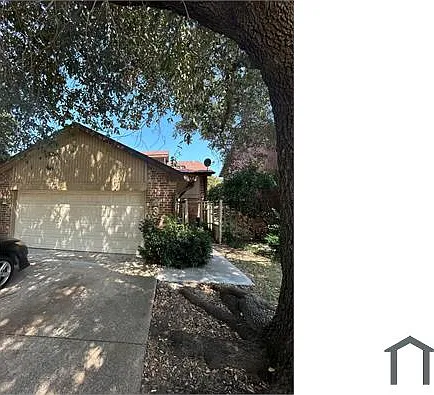 3712 Pulsar Dr — Photo 1