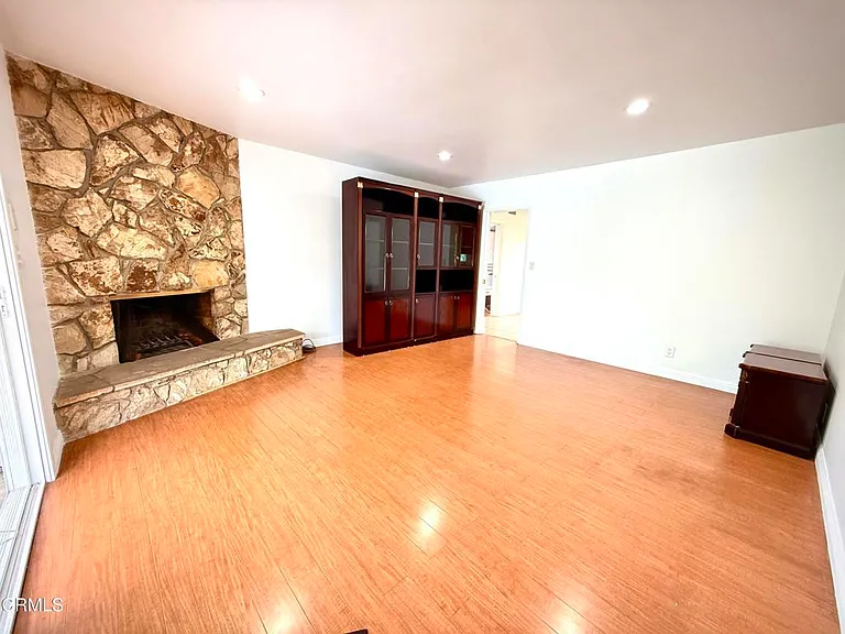 1126 Louise Ave — Photo 24