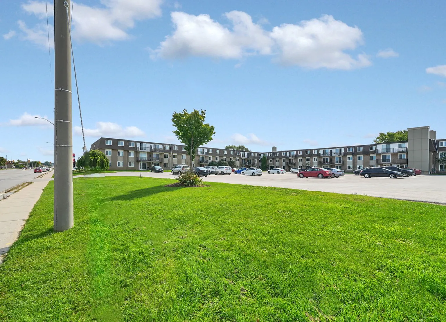 16th Street Apartments — Photo 4