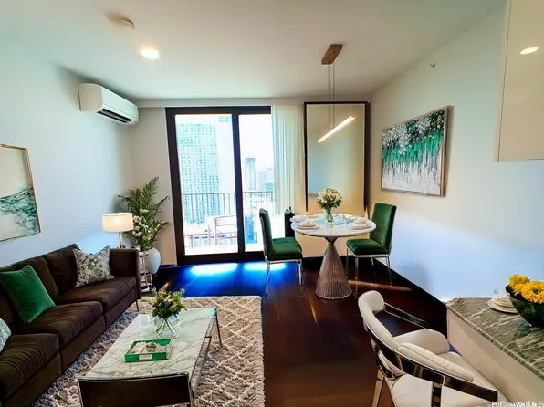 987 Queen St #2405, Honolulu, HI 96814