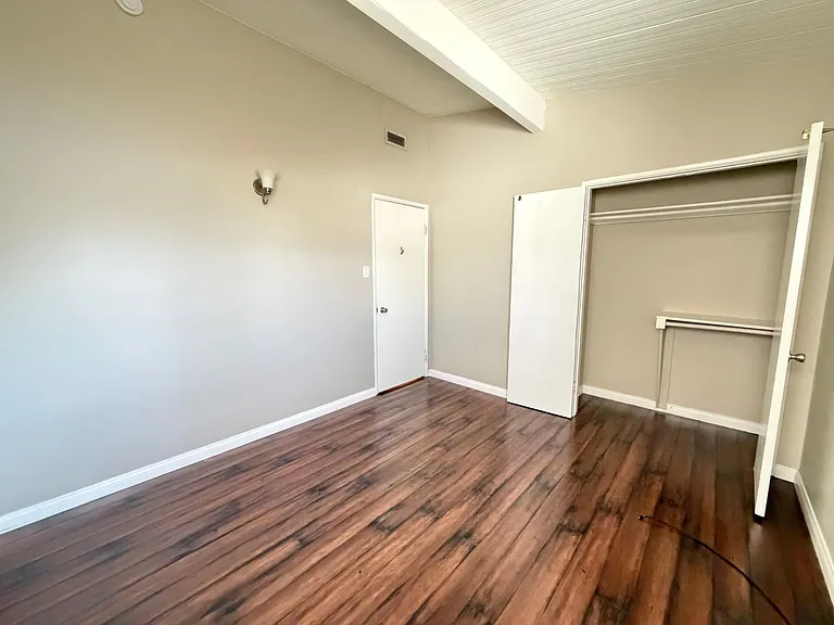 2033 E Garvey Ave N — Photo 13