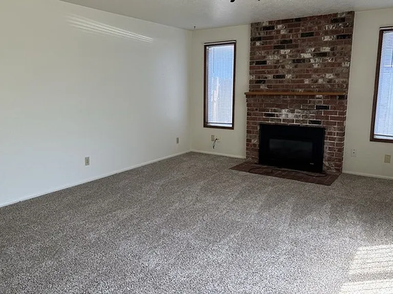 4836 Tanglewood Ct SE — Photo 6