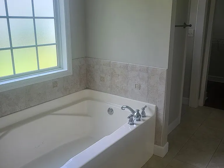 5196 Carlton Ridge Cir — Photo 16
