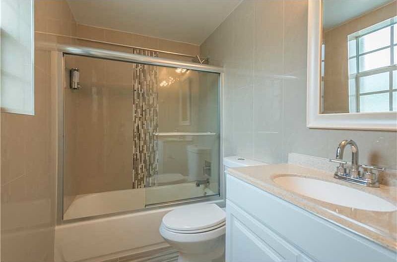 2nd image of 634 NE 64th St #4