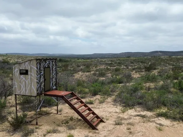 Jersey Lilly Rd, Langtry, TX 78871