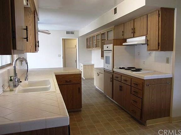 5th image of 29051 Glen Oaks Dr