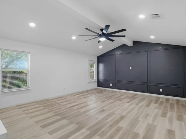 6050 Luckey Run, San Antonio, TX 78252