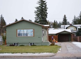 511 Market St, Pine Bluffs, WY 82082