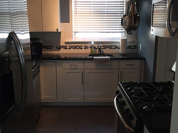5th image of 3435 Pape Ave