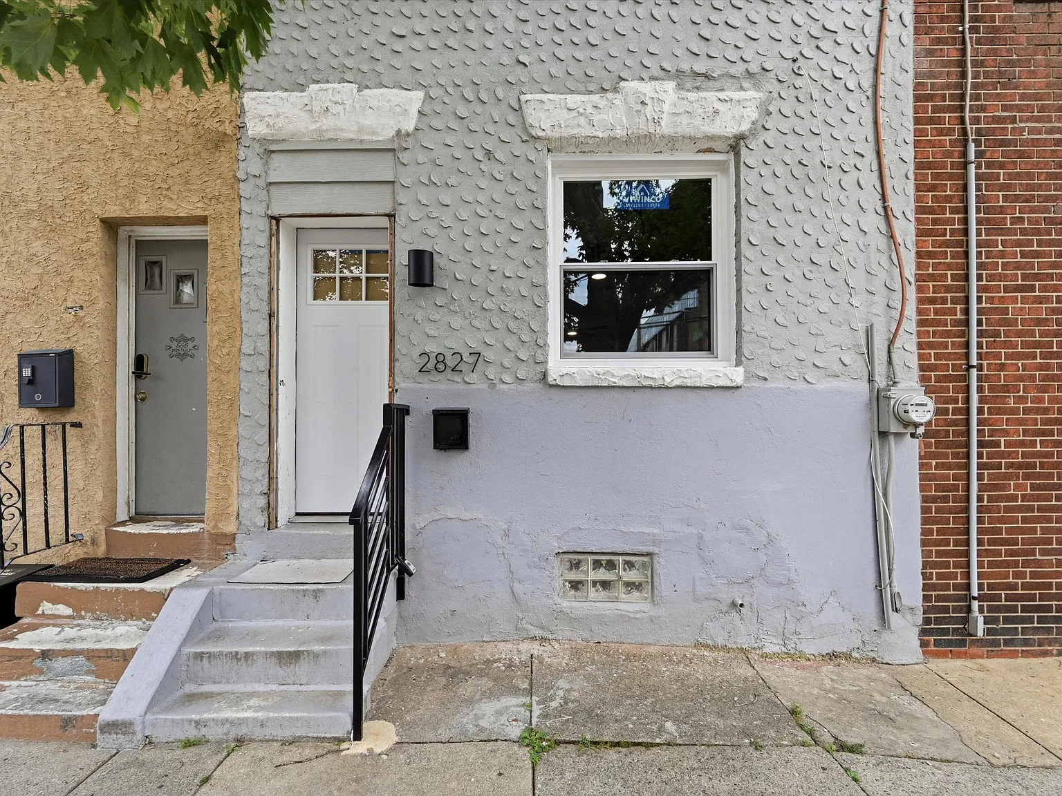 2 bed, 1.5 bath, 960 sqft, $1,680 — Photo 3