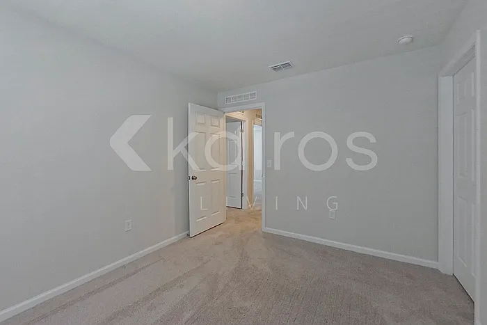 1802 Nebraska Loop — Photo 16