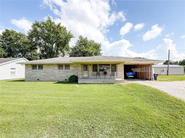 503 E Edgar Ave, Casey, IL 62420