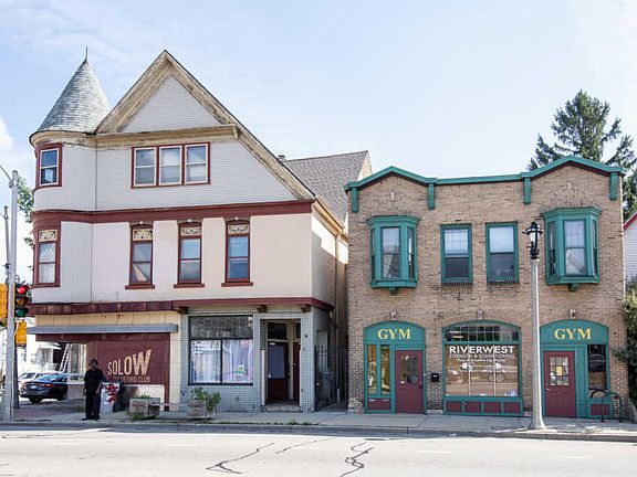 2nd image of 2670 N Holton St #2678