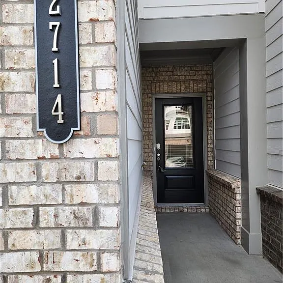 2714 Lou Ln — Photo 5