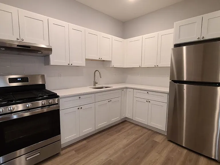 22 Godwin Ave — Photo 9