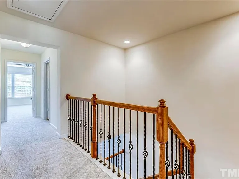 1003 Remington Oaks Cir — Photo 18