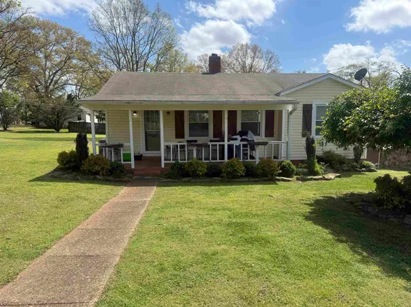 1009 Ridgeway St, Florence, AL 35630