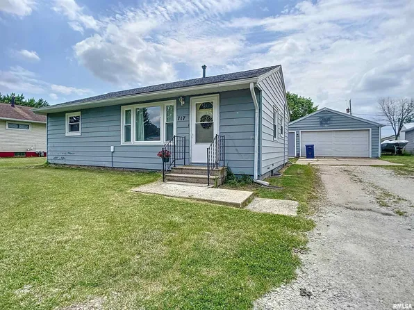 717 Greenview Ave, Colona, IL 61241