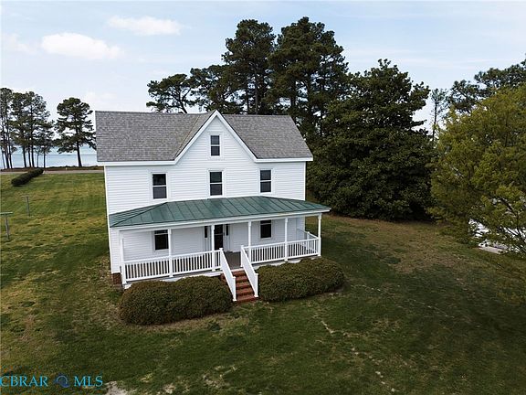 2nd image of 550 Old Ferry Rd