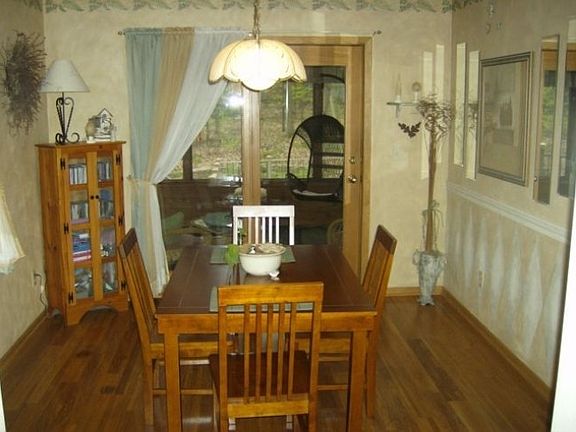 4th image of 152591 Oriole Ln