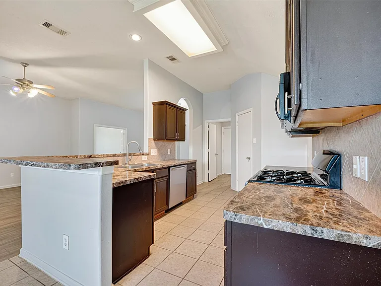 9241 Clearwood Landing Blvd — Photo 21