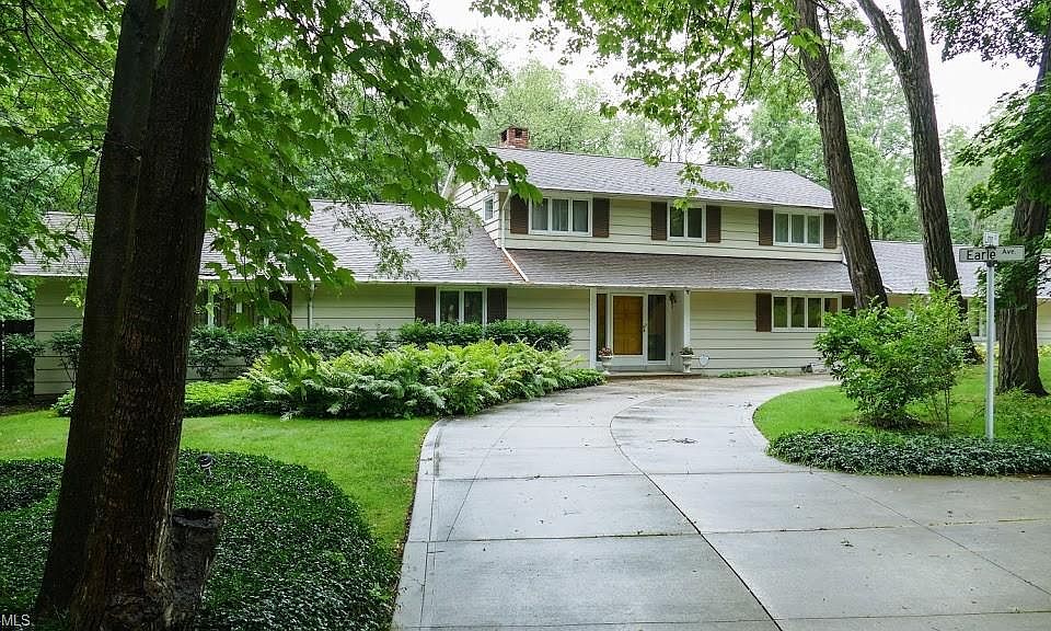 1st image of 31000 Fairmount Blvd