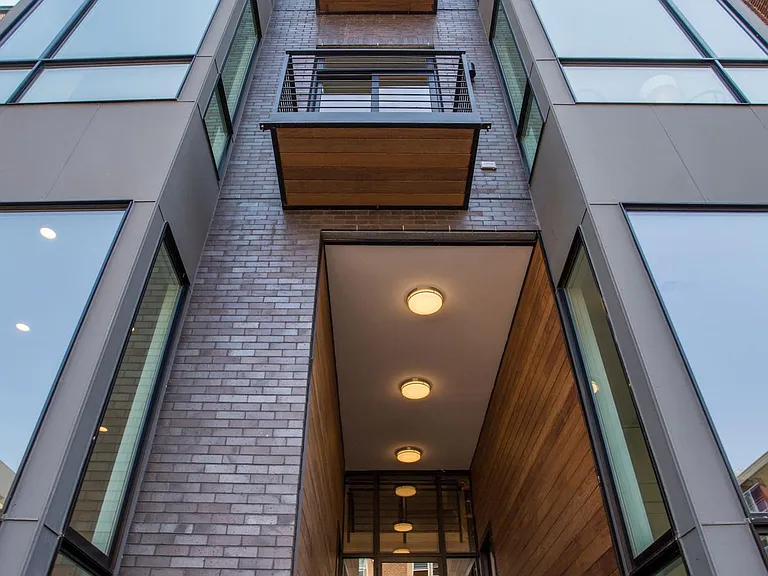 1424 Belmont St NW #9 — Photo 18