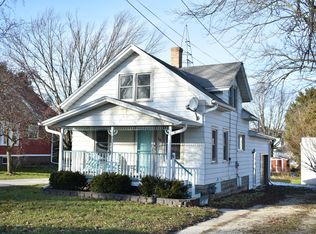 18 W Wisconsin Ave, Cedar Grove, WI 53013