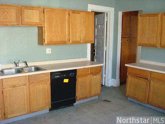2nd image of 602 6th Ave S
