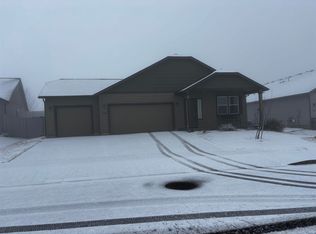 565 SW Wheat Ridge Dr, Pullman, WA 99163