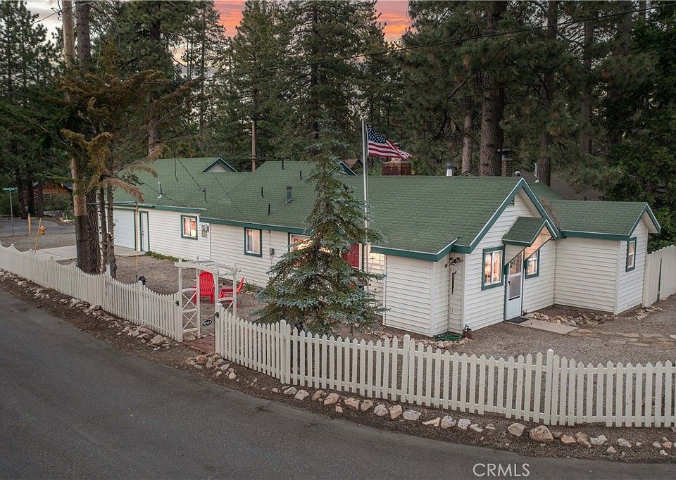1st image of 39154 Crest Ln