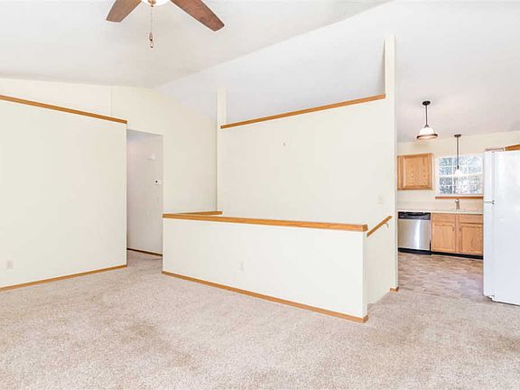 5th image of 641 S Dublin Dr