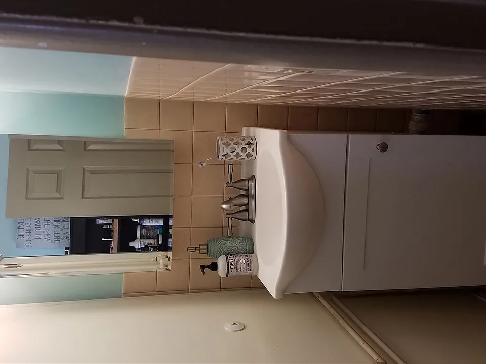unit 2, bathroom