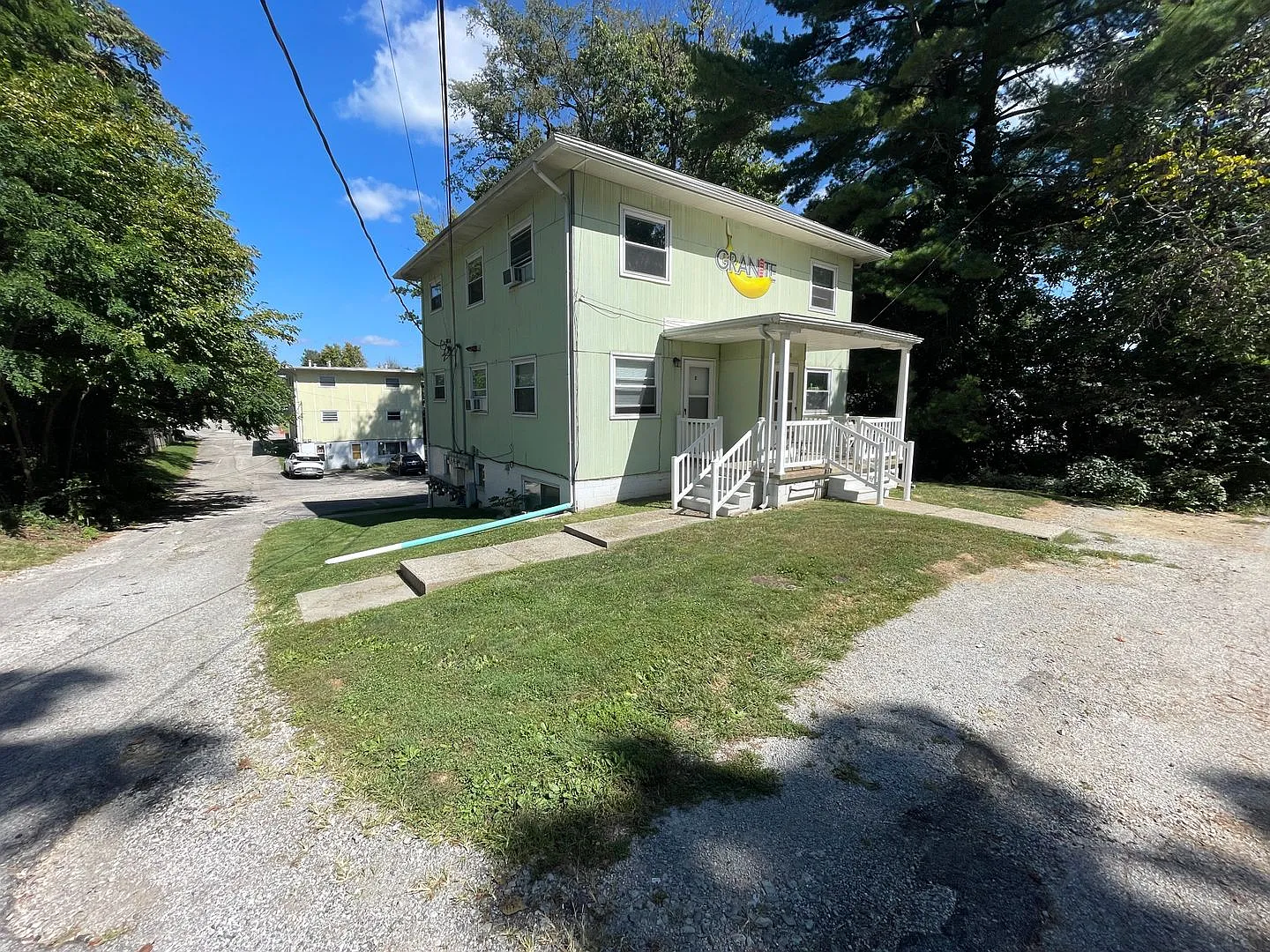 Kenwood — Photo 2