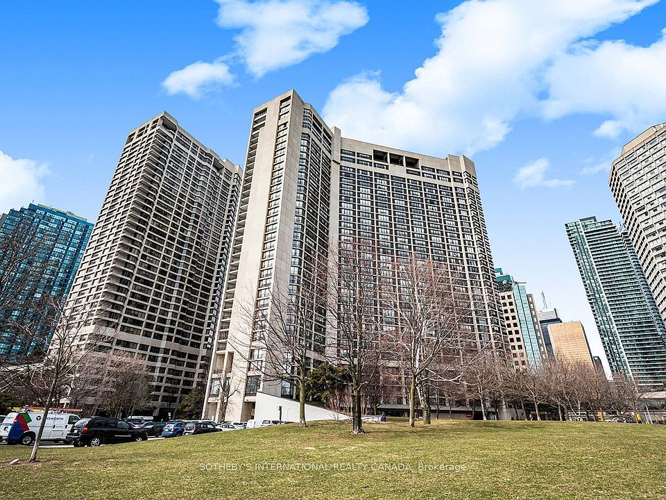 1st image of 33 Harbour Sq #1008