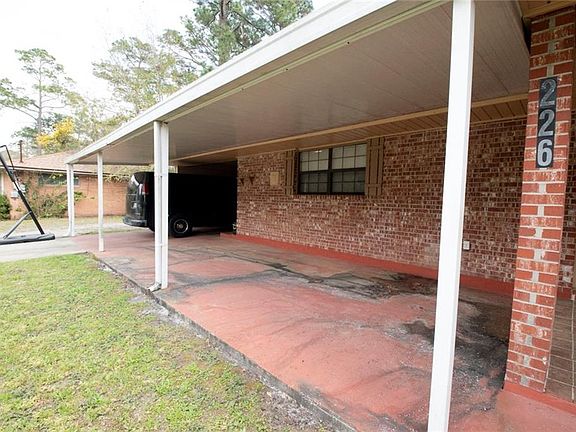 2nd image of 226 Armstrong Ave