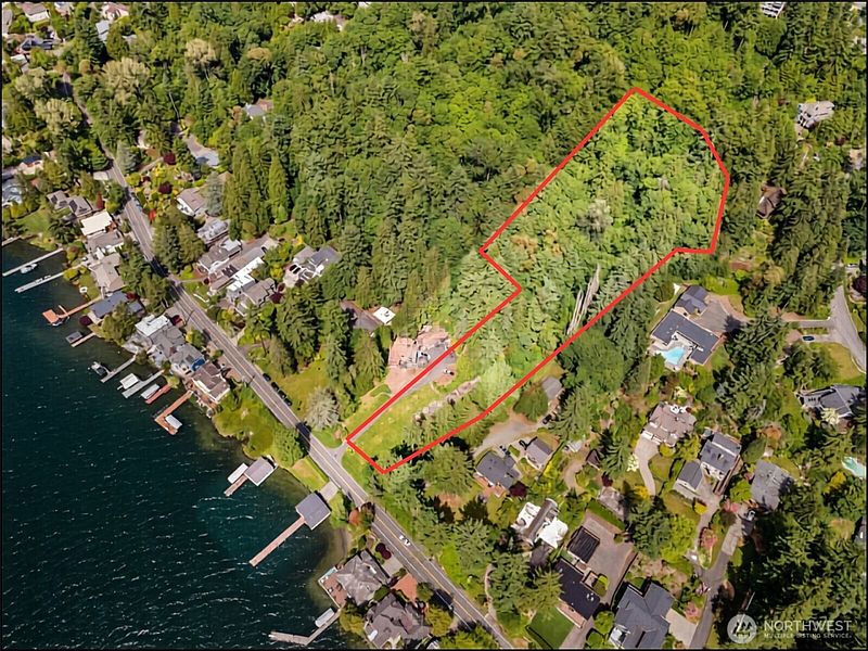 2nd image of 13104 Holmes Point Drive NE