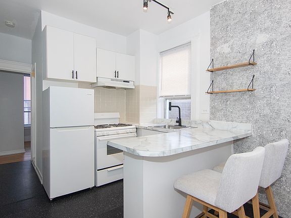 2nd image of 3137 30th St APT 3B