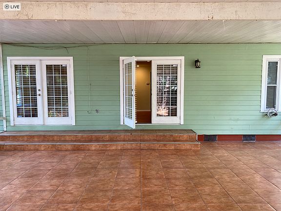 2nd image of 501 33rd Ave N
