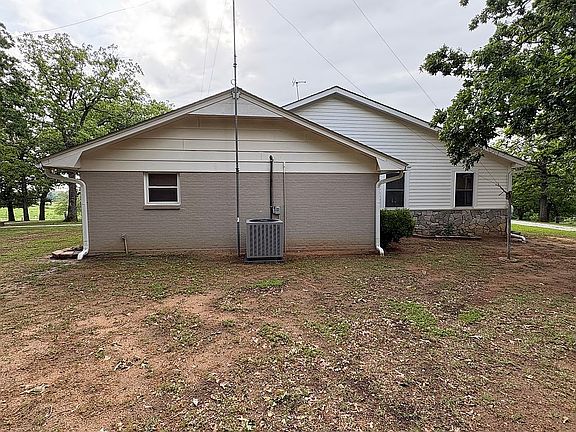 5th image of 16956 SW County Road 3490