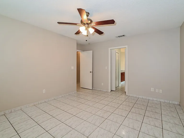 1212 Abberton Dr — Photo 9