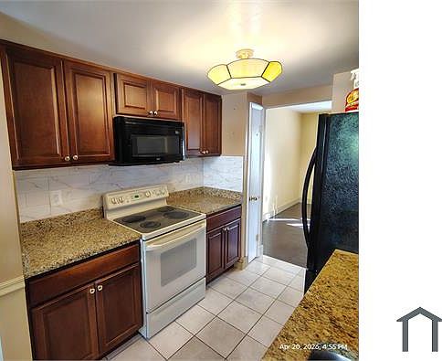 2nd image of 2840 Aspen Hill Rd